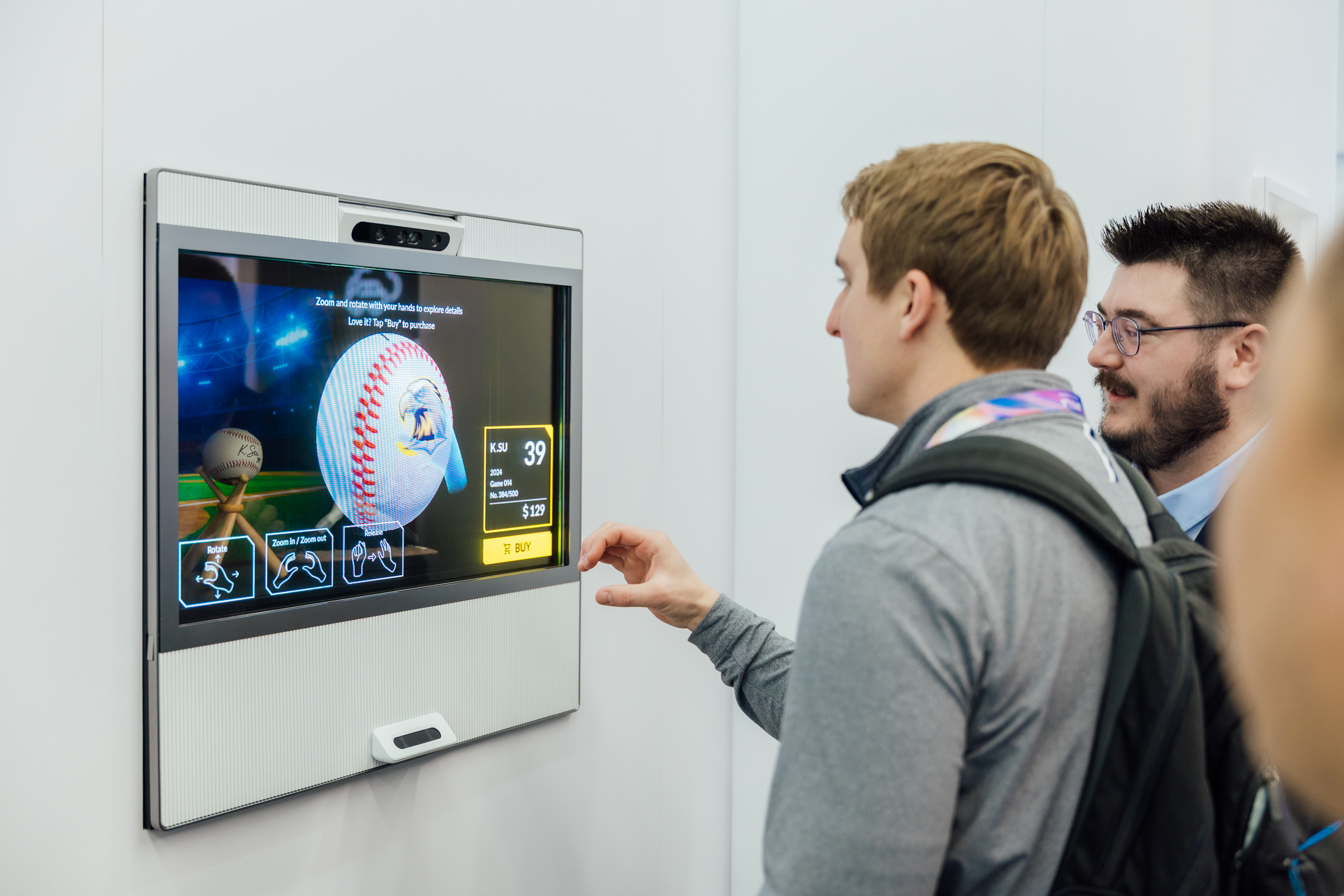 LEYU�پW�ǻ��Є�͸�^����չ�g���c�͑���Ⱦ۽�������̽ӑLEYU�پW�f�������ęC���c��صĿ����ԣ����l��܇���ӵĄ������M�������Y��ݔ�����H��Micro LEDǰհ���g��瑪�ã����_����Ԫ���ʵđ����龳��